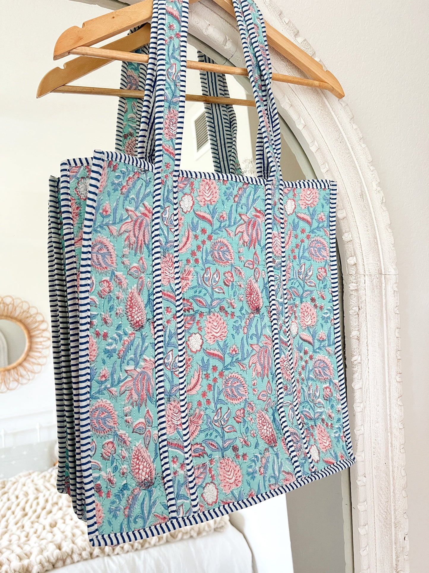 LENNON TOTE BAG