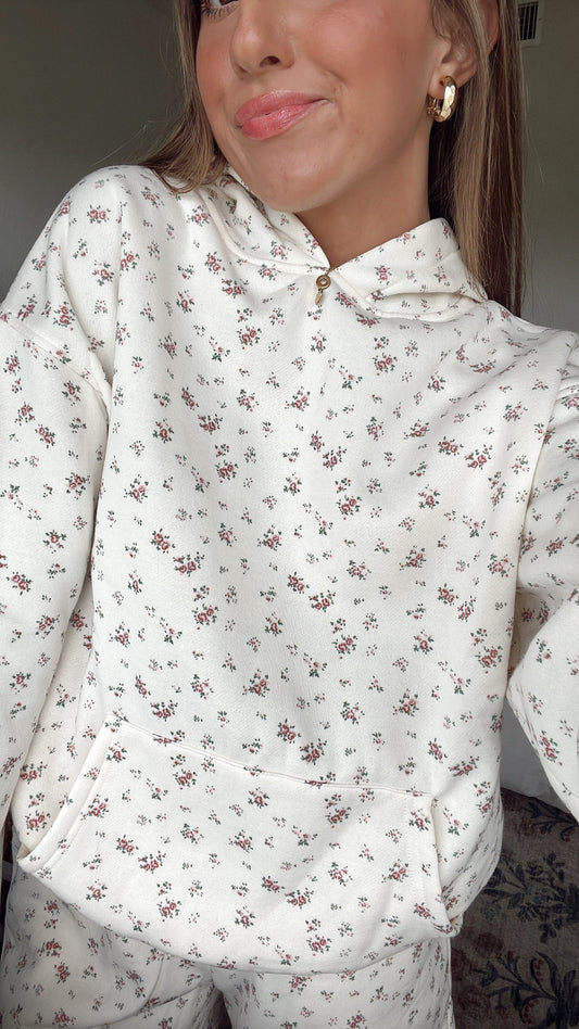 LOVELY FLORAL SET